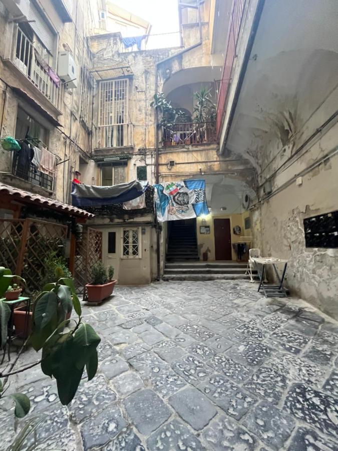 Maison Cresh نابولي المظهر الخارجي الصورة